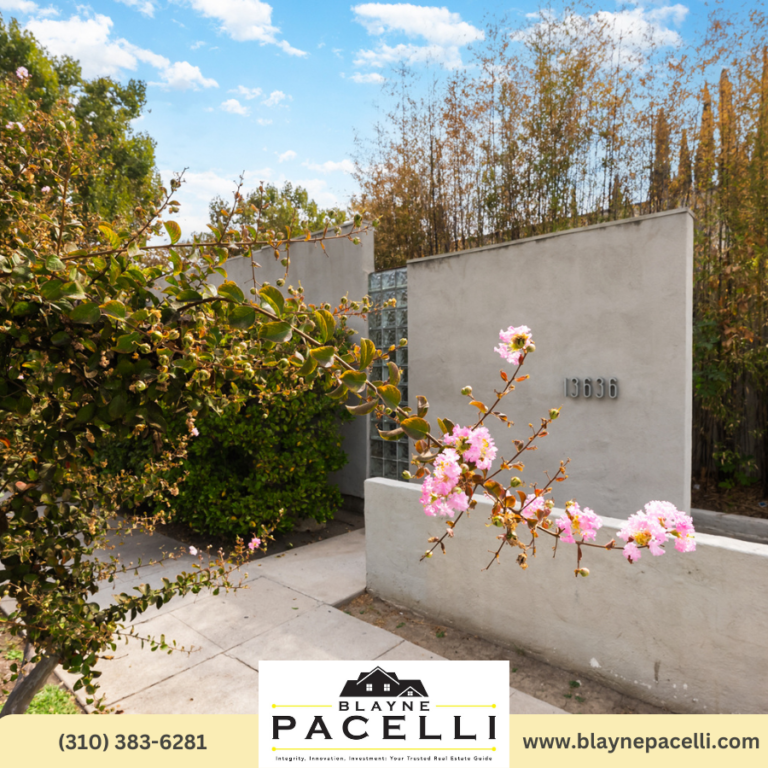 Realtors image for Hollywood Stars Realty in Santa Fe Springs
